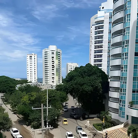 Apartamento Precioso Apto En El Laguito A Pasos De La Playa *